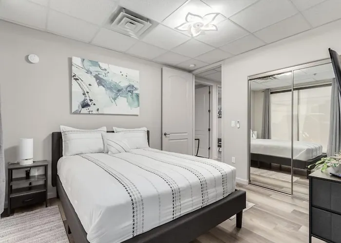 Stylish And Prestigious - 2 Bed 2 Bath On The Avenue